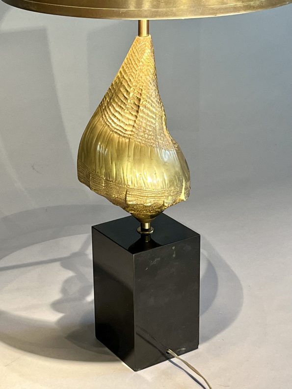 Lampe coquillage.