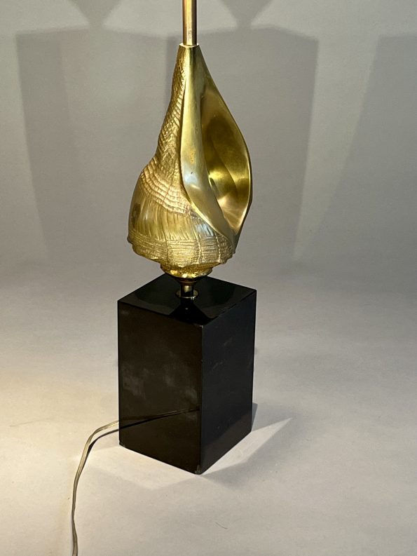 Lampe coquillage.