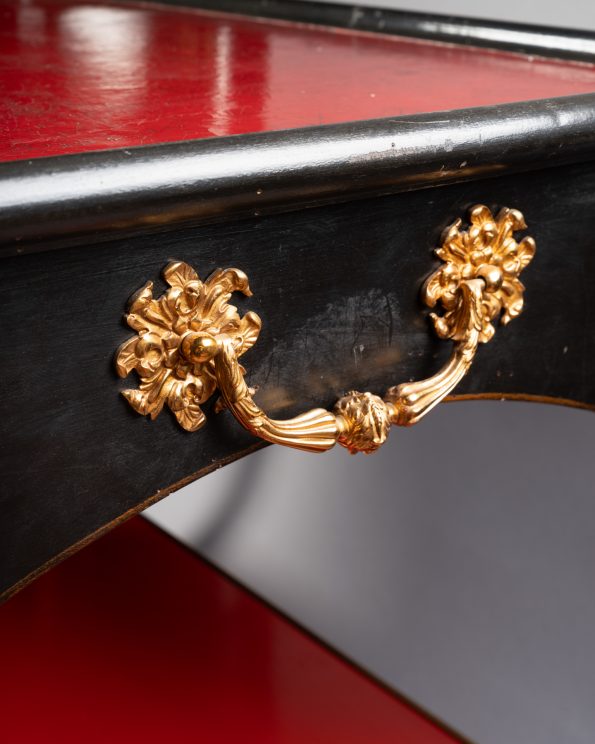 Table en laque rouge et noire - vendue - sold -