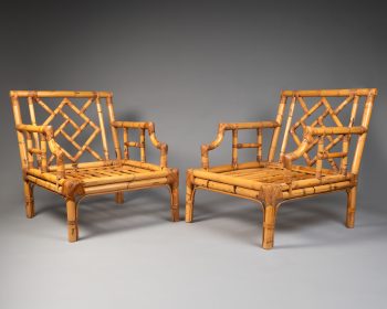 Paire de fauteuils en bambou.